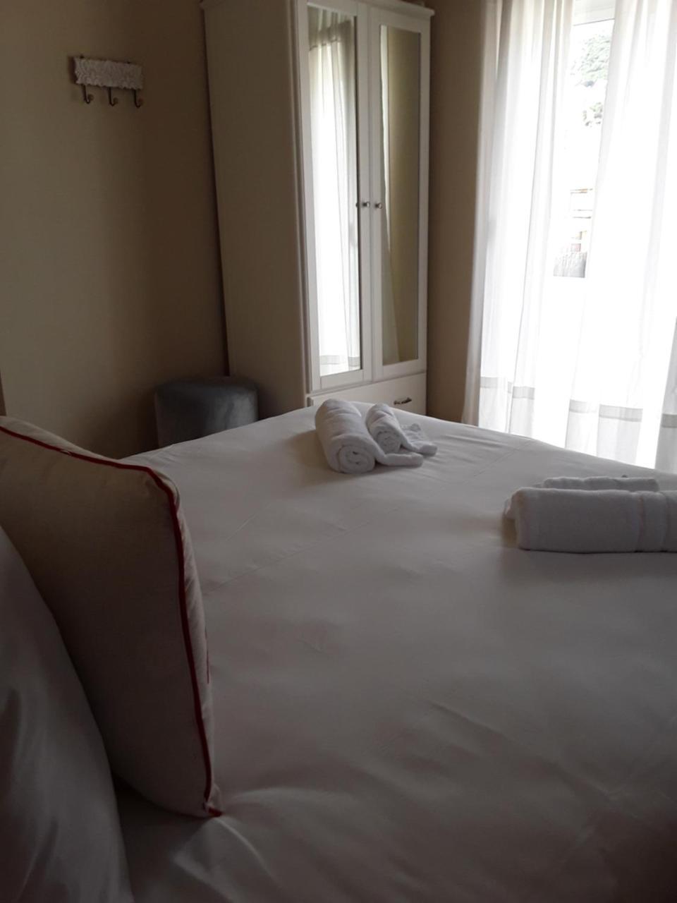 Punta Carnero Hostal Альхесирас Экстерьер фото
